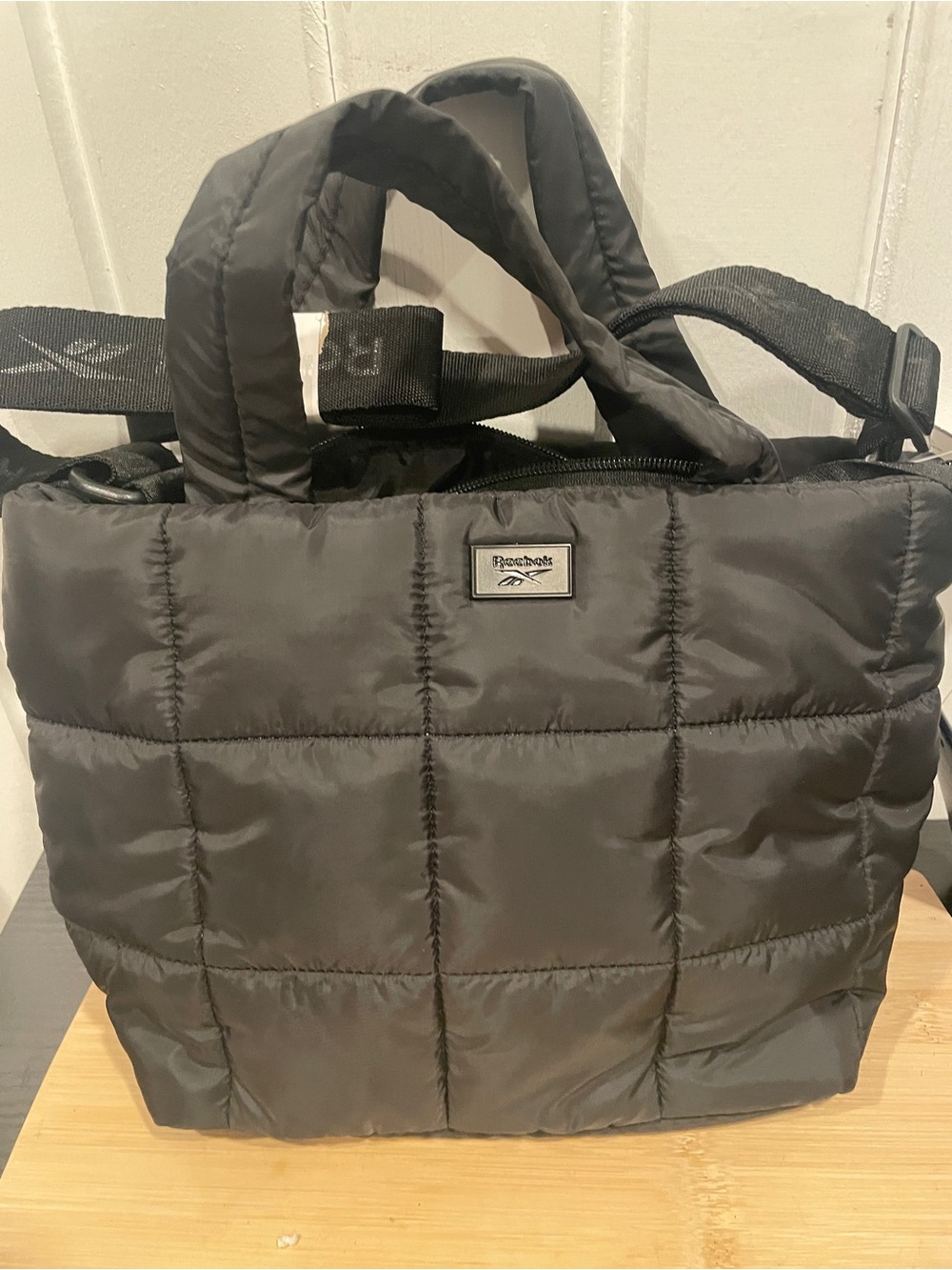 Reebok Dove Crossbody Quilted Bag- NWT - Picture 3 of 10